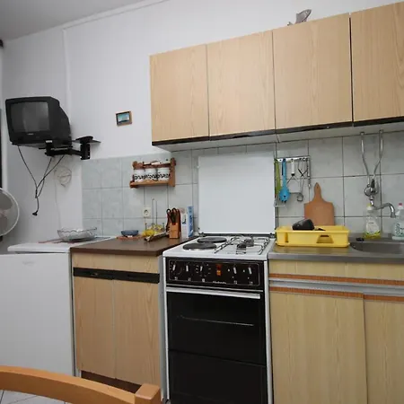 Apartments By The Sea Grebastica, Sibenik - 6442