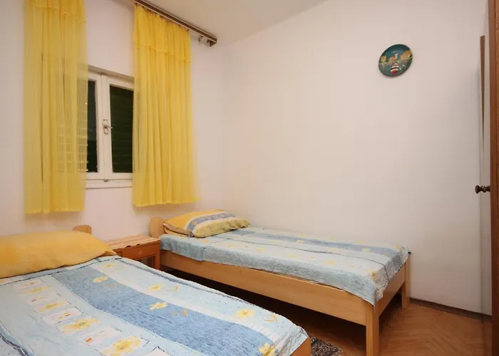 Appartement By The Sea Grebastica, Sibenik - 6442 Baselovici