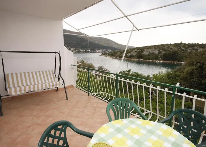 Διαμέρισμα By The Sea Grebastica, Sibenik - 6442 *